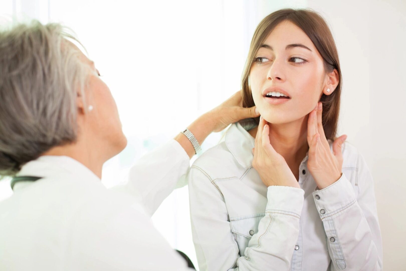 A doctor checking up a patient